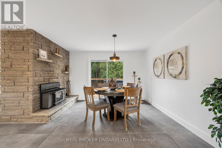28340417/833-beavertail-road/huntley-ward-south-west/ottawa/ontario/K0A1L0_17