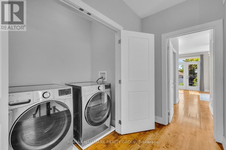 29018590/42b-young-street/west-centre-town/ottawa/ontario/K1S3H7_22