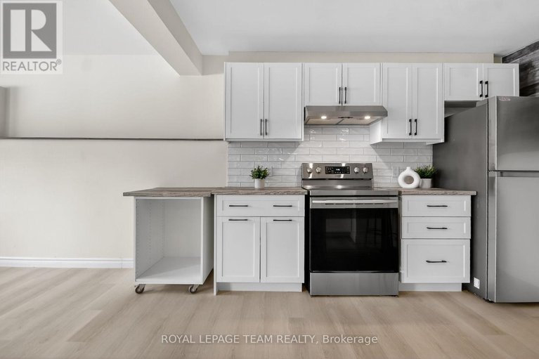 29433004/3333-white-spruce-street/osgoode/ottawa/ontario/K0A2W0_21