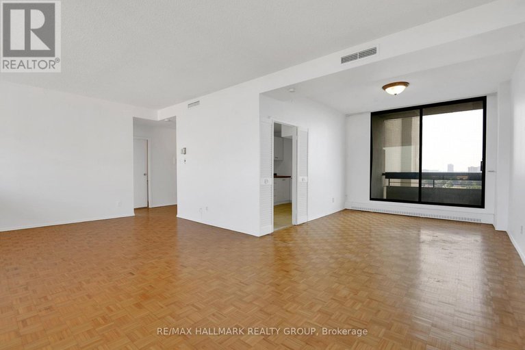 28666864/9a-400-laurier-avenue-e/sandy-hill/ottawa/ontario/K1N8Y2_11