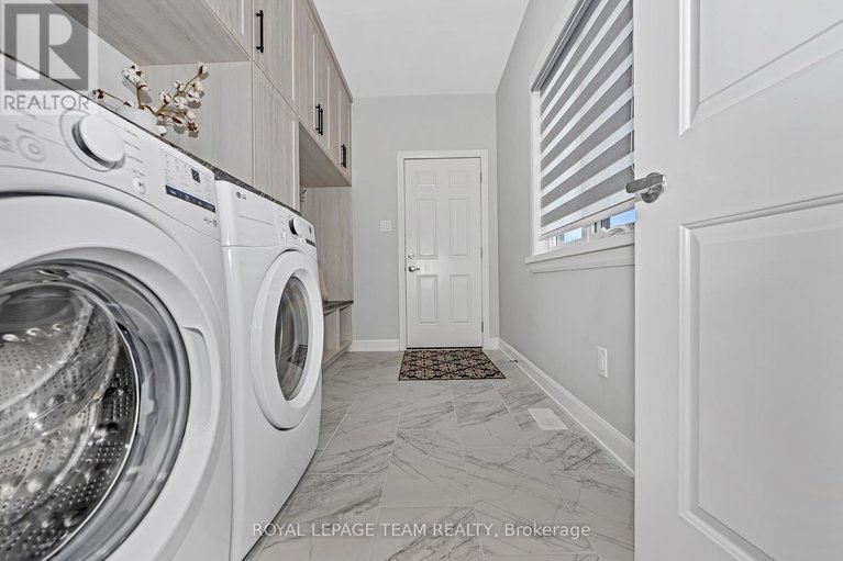 28510378/17-isobel-mcewan-street/mcnabbraeside-twps/mcnabbraeside/ontario/K7S3G8_18