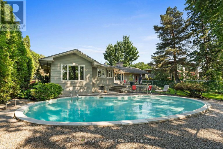 28476575/56-ryeburn-drive/riverside-southgloucester-glen/ottawa/ontario/K1V1H5_38