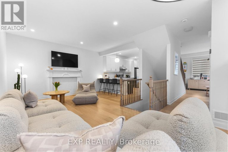 29617821/720-hydrus-private/half-moon-bay/ottawa/ontario/K2J7B2_16