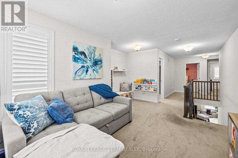 28512161/1135-apolune-street/half-moon-bay/ottawa/ontario/K2J6N8_19