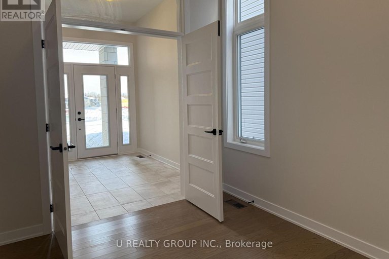 29330724/210-ginebik-way/blossom-parkkemp-parkfindlay-creek/ottawa/ontario/K1X0H4_4