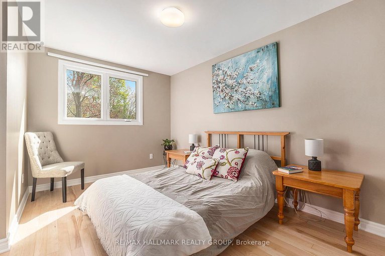 28317250/199-old-colony-road/glencairnhazeldean/ottawa/ontario/K2L1M6_9
