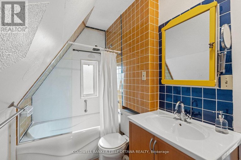 28515361/2704-don-street/britannia/ottawa/ontario/K2B6Y5_27