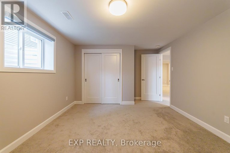 29599484/896-sendero-way/remainder-of-stittsville-area/ottawa/ontario/K2S2W8_38