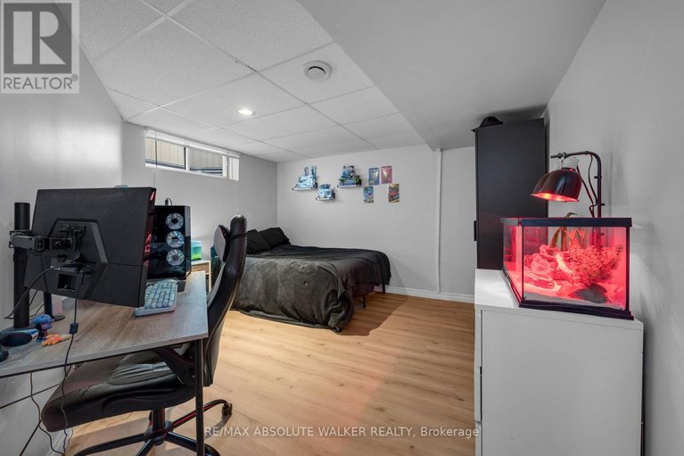 29607391/1641-frenette-street/fallingbrookgardenway-south/ottawa/ontario/K4A5B7_32