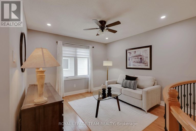 28886612/36-keighley-circle/morgans-grantsouth-march/ottawa/ontario/K2K3H8_26
