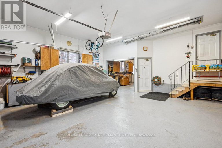 29118234/7051-donwel-drive/greely/ottawa/ontario/K4P1M7_31