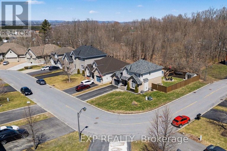 29645045/212-jasper-crescent/town-of-rockland/clarence-rockland/ontario/K4K0A3_39