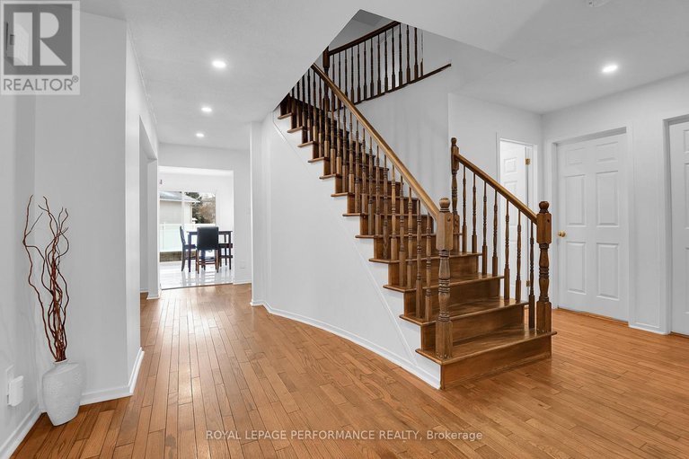 29213951/1646-sunview-drive/orleanssunridge/ottawa/ontario/K1C5C5_4