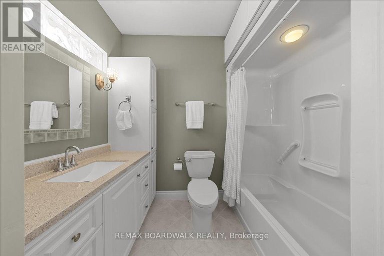 29641184/1210-barnett-drive/cumberland-village/ottawa/ontario/K4C1C7_27