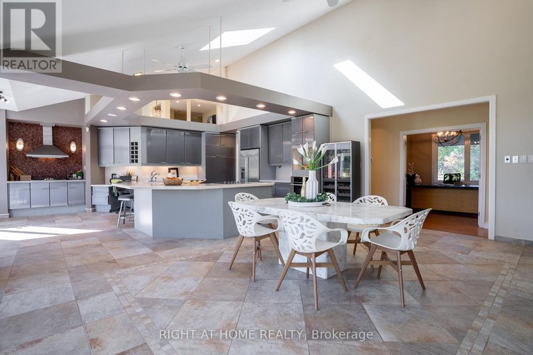 29001389/5-burnt-tree-court/cedar-hillorchard-estates/ottawa/ontario/K2R1B8_14
