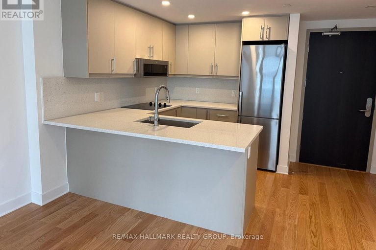 29649235/1004-180-george-street/lower-townbyward-market/ottawa/ontario/K1N0G8_3