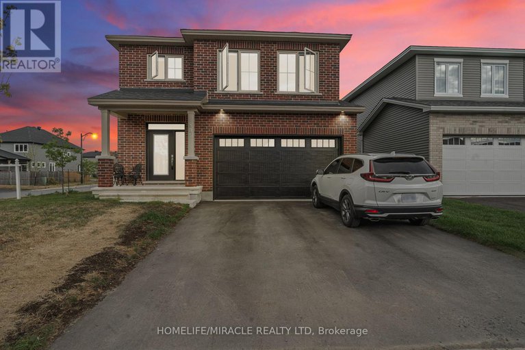 28815474/896-sendero-way/remainder-of-stittsville-area/ottawa/ontario/K2S2W8_1