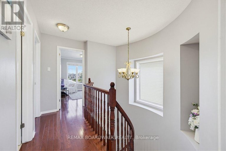 29645634/10-valemont-street/barrhaven-east/ottawa/ontario/K2G6Y1_30