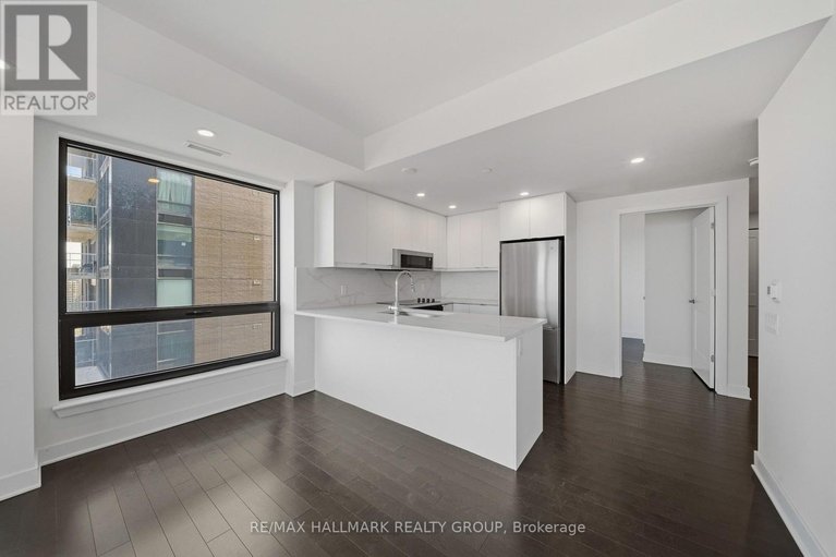 29589387/2406-180-george-street/lower-townbyward-market/ottawa/ontario/K1N0G8_14