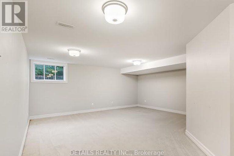 28683868/690-vivera-place/fringewood/ottawa/ontario/K2S2N1_41