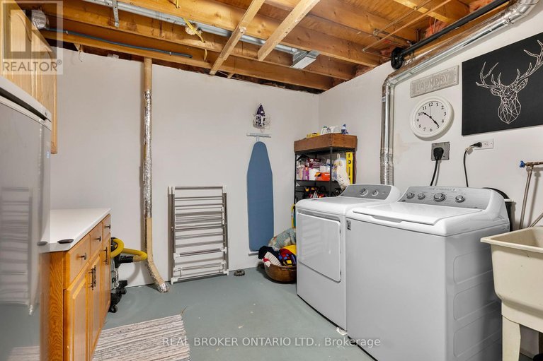28983719/a-3911-old-richmond-road/arbeatha-park/ottawa/ontario/K2H8T9_29