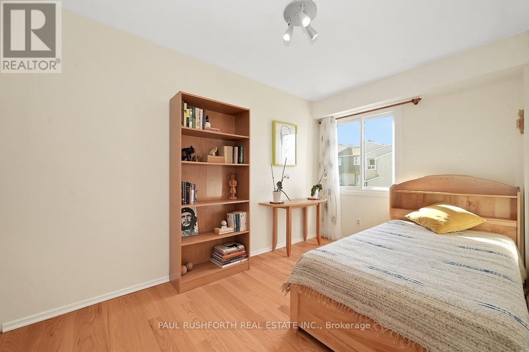 29578734/1400-lassiter-terrace/beaconwood/ottawa/ontario/K1J8N3_20