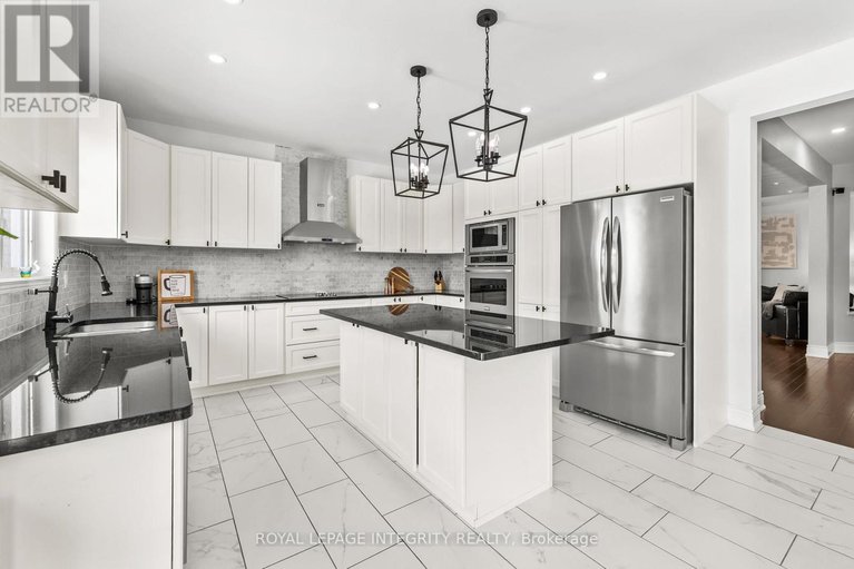 29578407/208-rover-street/emerald-meadowstrailwest/ottawa/ontario/K2V0G2_14