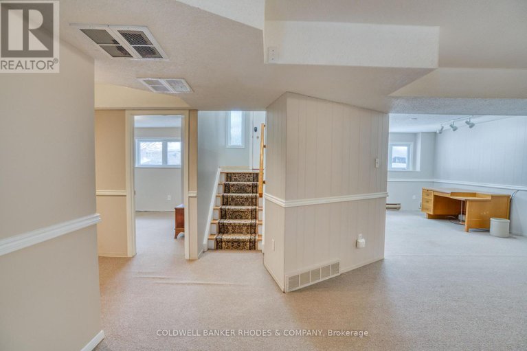 29414464/1858-sharel-drive/urbandale-acres/ottawa/ontario/K1H6W4_22