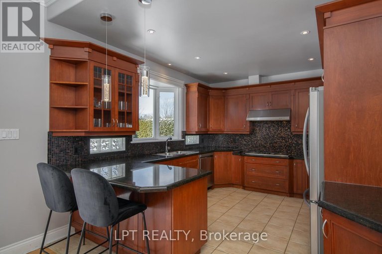 29571962/1496-stableview-way/greely/ottawa/ontario/K4P1P2_14