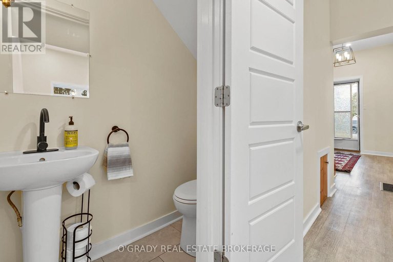 29613065/26-brouse-drive-e/iroquois/south-dundas/ontario/K0E1K0_29