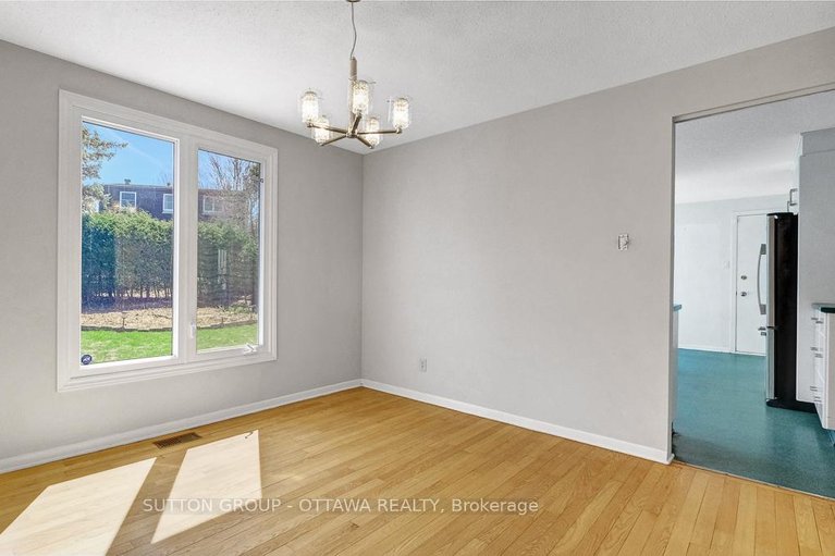 29636036/38-beaver-ridge/city-viewskylinefisher-heightsparkwood-hills/ottawa/ontario/K2E6C7_15