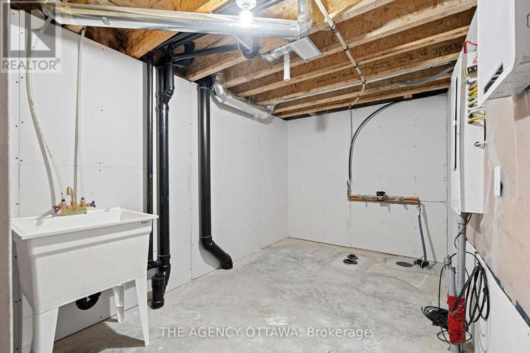 29454597/267-apricot-street/riverside-south/ottawa/ontario/K1X0K1_36