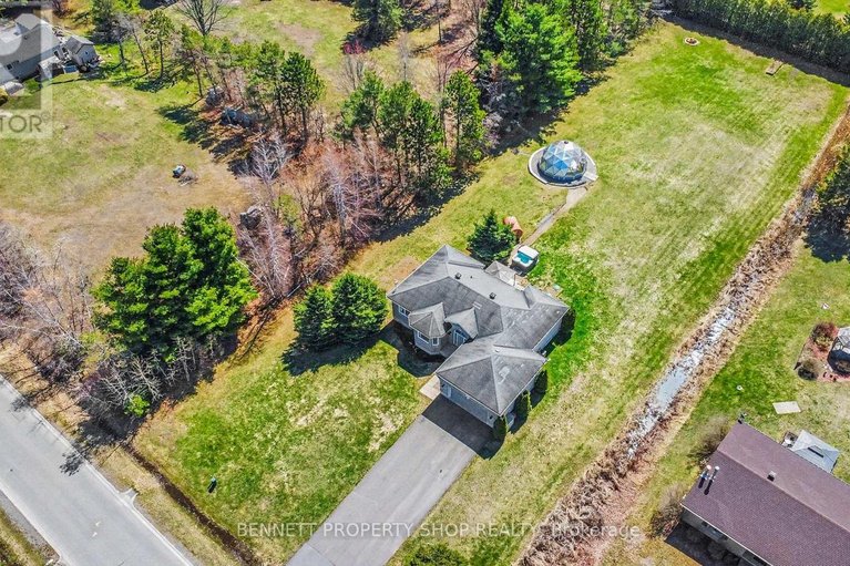 29681193/2030-kingsley-street/clarencerockland-twp/clarence-rockland/ontario/K0A1E0_28
