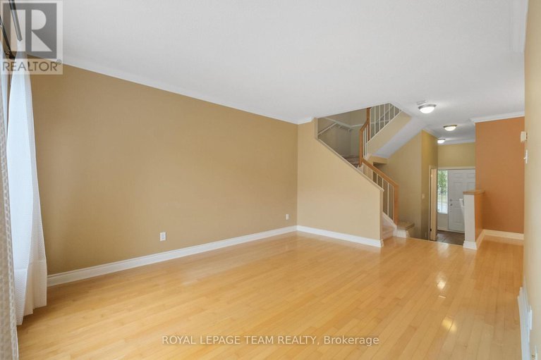 29089412/6201-arbourwood-drive/chapel-hill/ottawa/ontario/K1C7L6_21