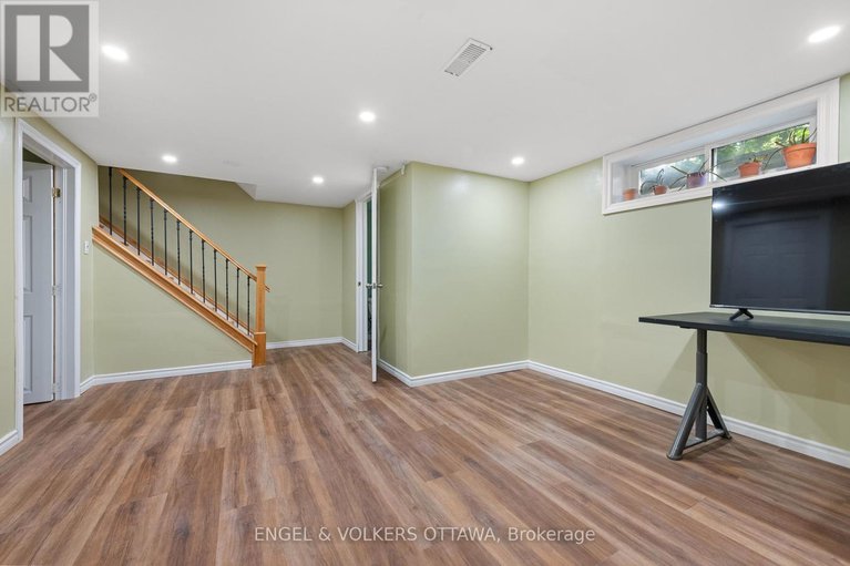 29223886/105-302-kintyre-private/carleton-square/ottawa/ontario/K2C3M6_33