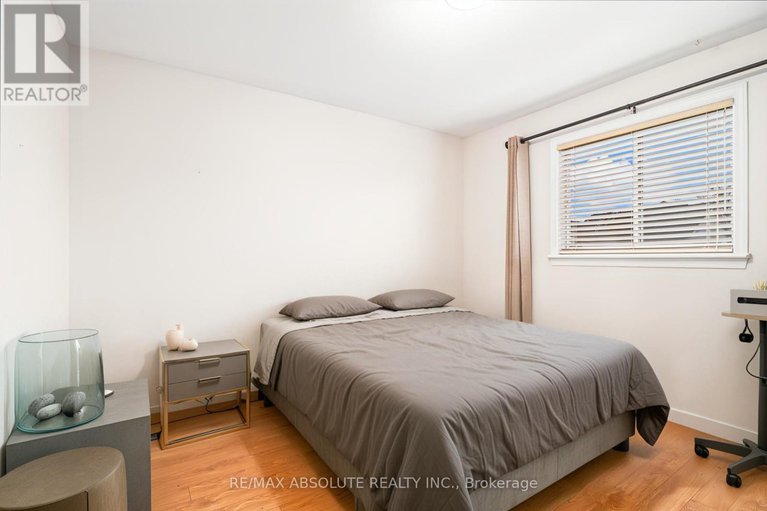 29110533/12-oak-grove-street/barrhaven-east/ottawa/ontario/K2G6R4_16