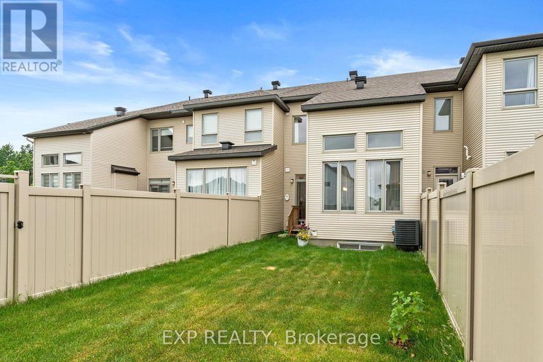 28505158/750-miikana-road/blossom-parkkemp-parkfindlay-creek/ottawa/ontario/K1X0H6_41