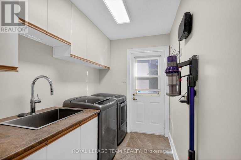 29015605/259-grandview-road/crystal-bayrocky-point/ottawa/ontario/K2H8B9_46