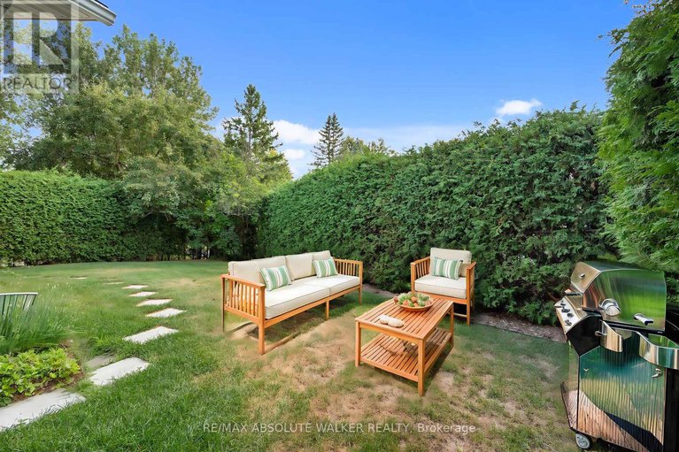 28746001/1439-metz-crescent/carson-meadows/ottawa/ontario/K1K3Z9_43