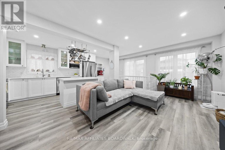 29123798/34-woodgate-way/longfields/ottawa/ontario/K2J4C9_7