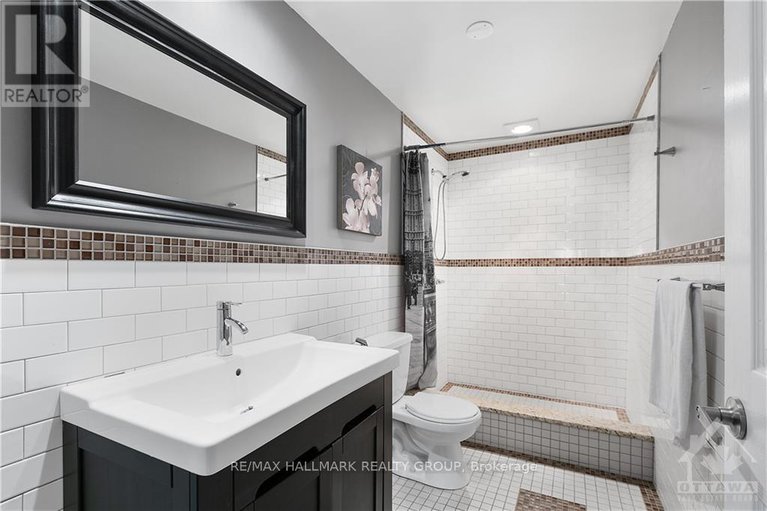28301272/4464-shoreline-drive/riverside-southgloucester-glen/ottawa/ontario/K1V1R7_25