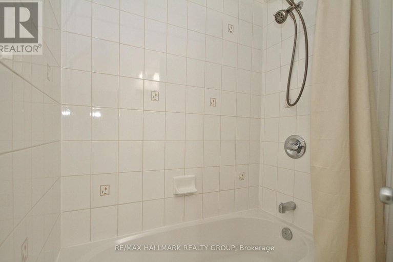 28148839/148-paseo-private/centrepointe/ottawa/ontario/K2G3J5_17