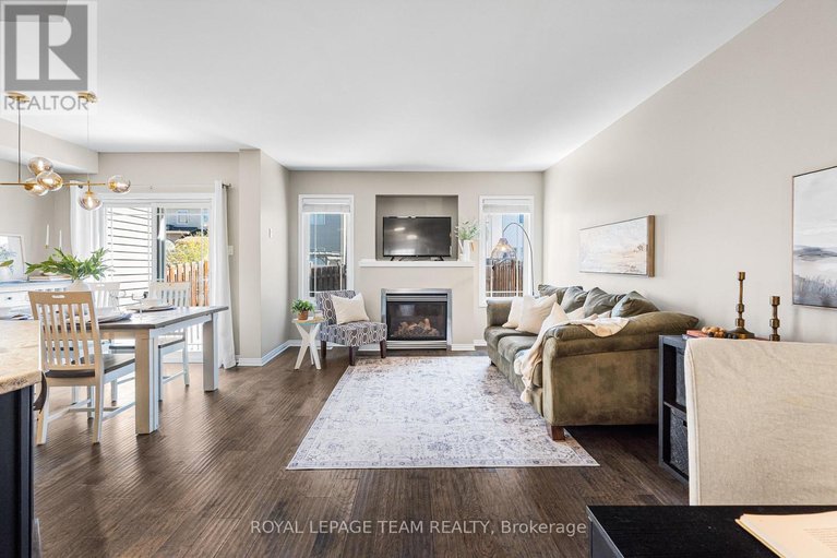 29676988/529-pepperville-crescent/emerald-meadowstrailwest/ottawa/ontario/K2M0E5_20