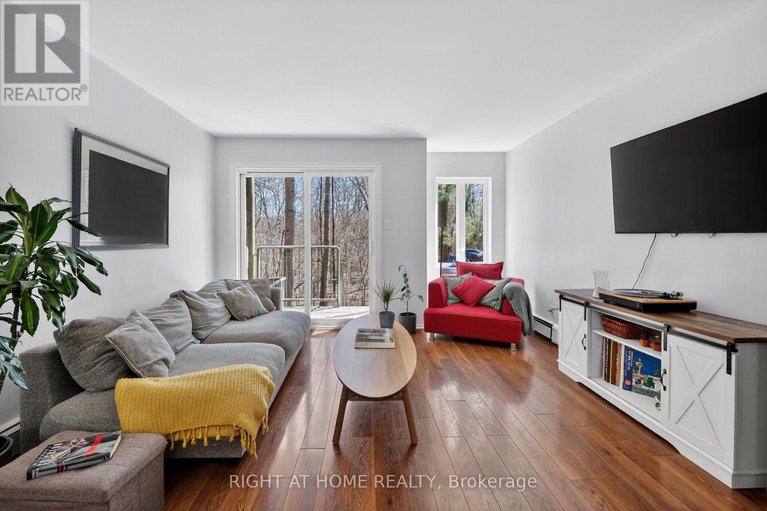 29676442/43-crispin-private/manor-park/ottawa/ontario/K1K2T7_12