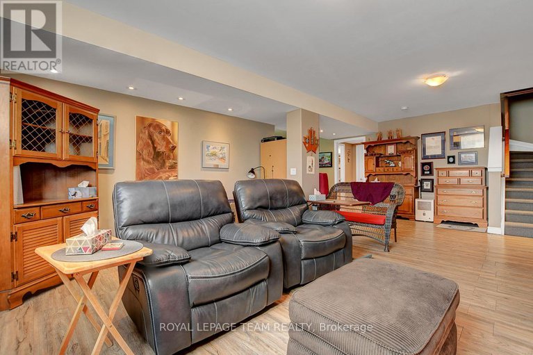 28548658/520-clothier-street-w/kemptville/north-grenville/ontario/K0G1J0_24