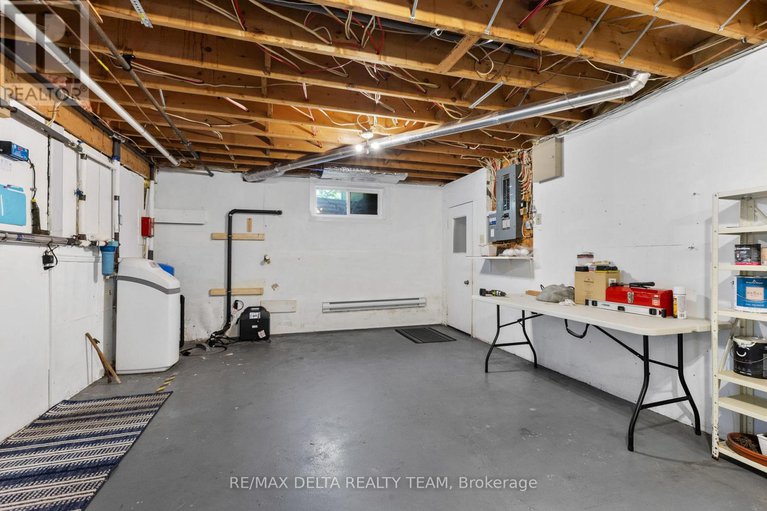 28782058/9-lasalle-street/clarencerockland-twp/clarence-rockland/ontario/K4K1K7_36