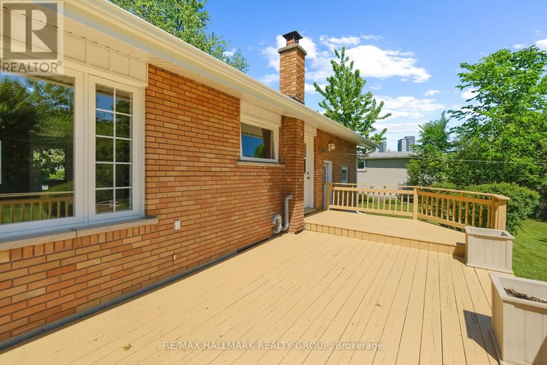 28650138/1399-aurele-street/pineview/ottawa/ontario/K1B3L4_39