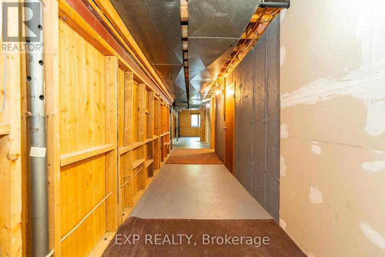 28757377/1437-usborne-street/mcnabbraeside-twps/mcnabbraeside/ontario/K0A1G0_32