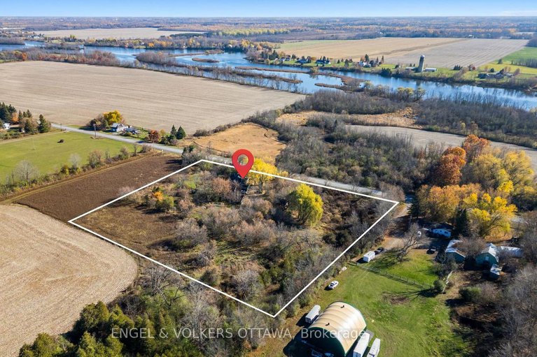 29050671/3749-donnelly-drive/rideau-twp-s-of-reg-rd-6-w-of-mccordick-rd/ottawa/ontario/K0G1B0_36