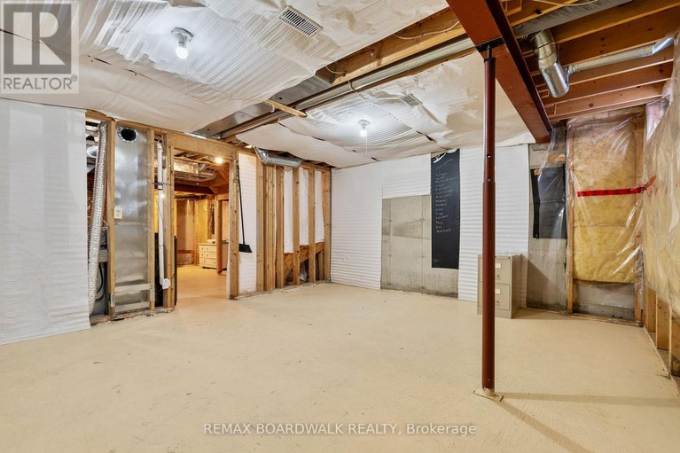 29251894/42-college-circle/castle-heights/ottawa/ontario/K1K4R8_36